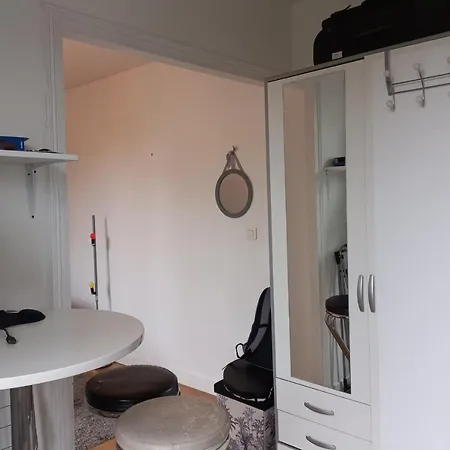 Cozy Studio Ideal For A Romantic Holiday